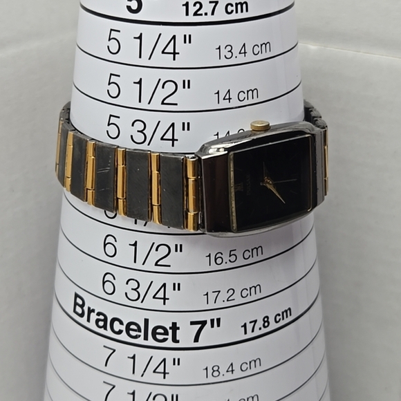 Womens Vintage Pulsar Watch Black Gold Tone Rectangle V401-6080 New Battery - Picture 6 of 9